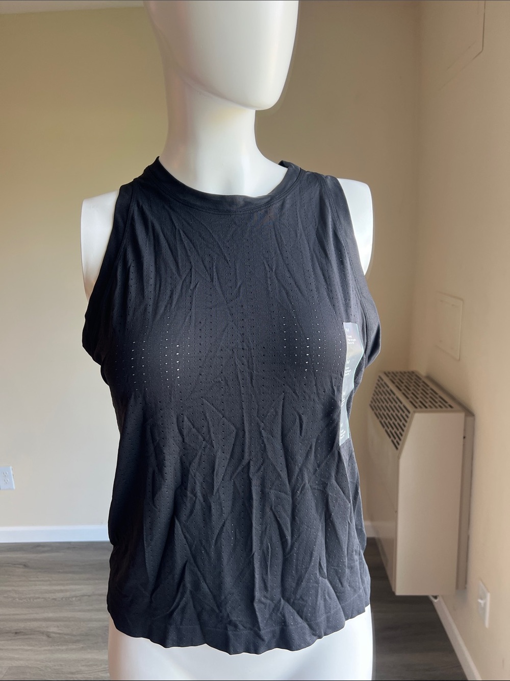 Women’s Black Sleeveless Performance Tank Top